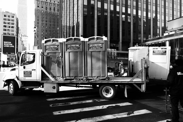 Best Portable toilet rental cost  in Mattawan, MI